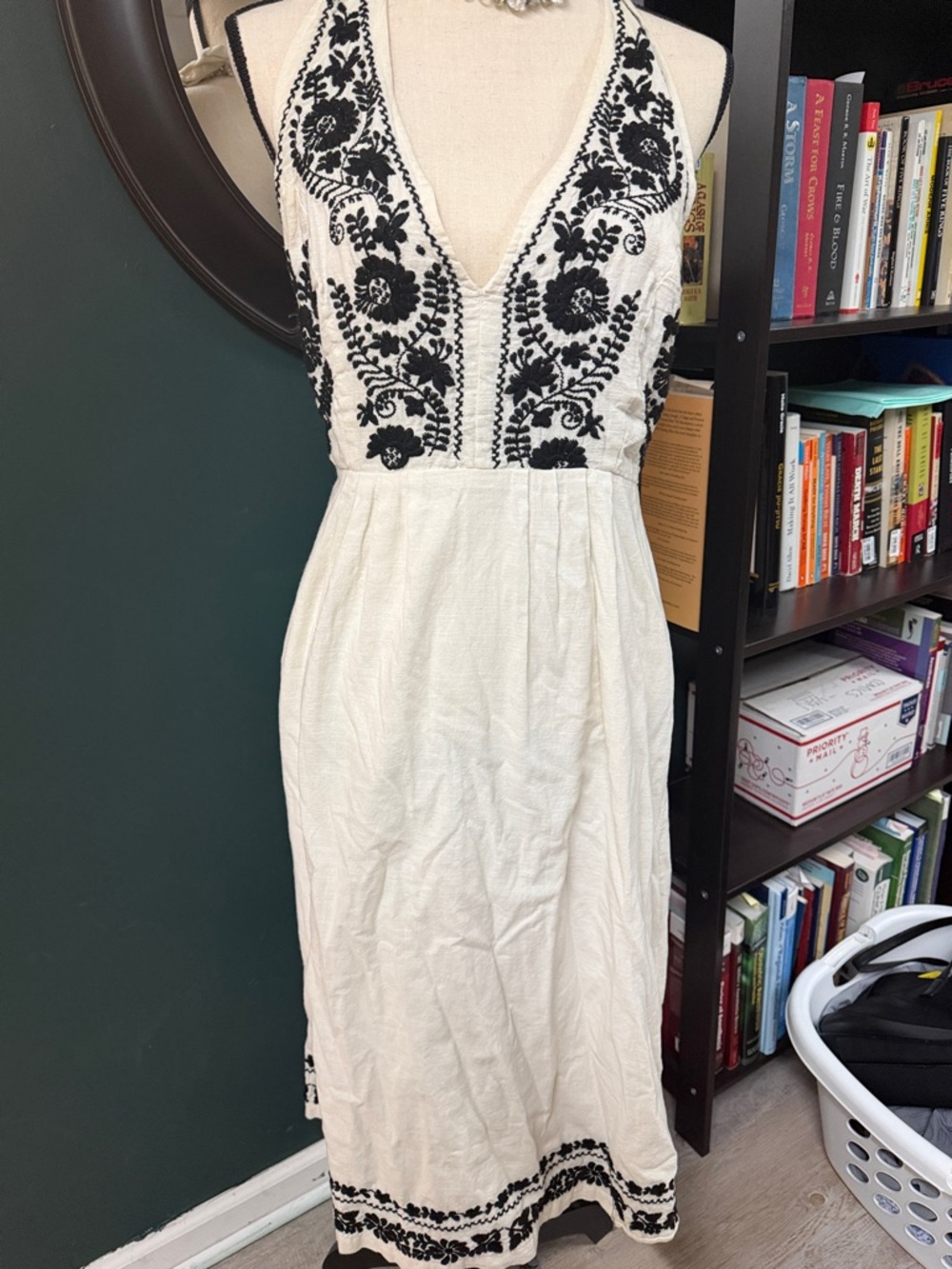 Urban Outfitters Embroidered  V-Neck Sleeveless Midi Dress in White and Black